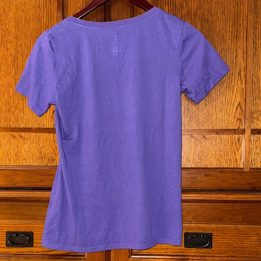 Nike “The Nike Tee” Dri-Fit Scoop Athletic Cut Top Swoosh Logo Sporty Team Color